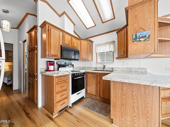 3rd image of 17200 W BELL Road #583