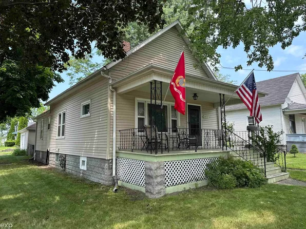 2417 Division St, Port Huron, MI 48060