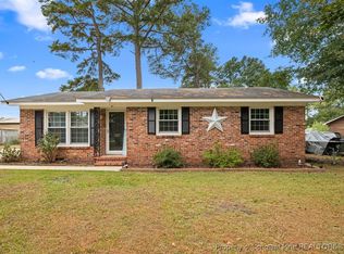 285 Decatur Dr, Fayetteville, NC 28303