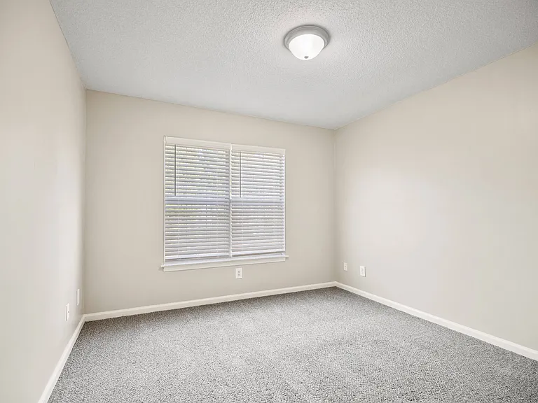 Pepper Ridge — Photo 17