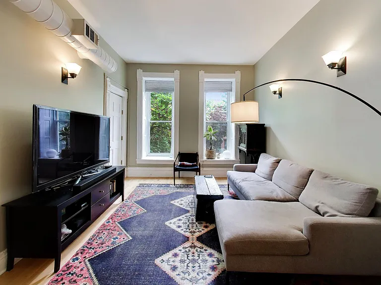 1729 W Erie St #2N — Photo 12
