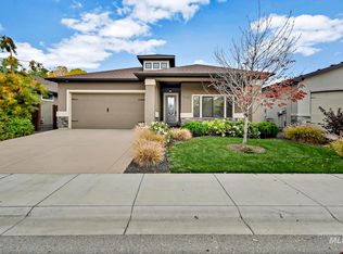 5716 N Rio Lomas Ave, Meridian, ID 83646