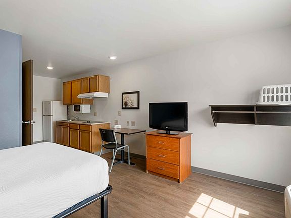 Studio Suite - 1 Full Bed