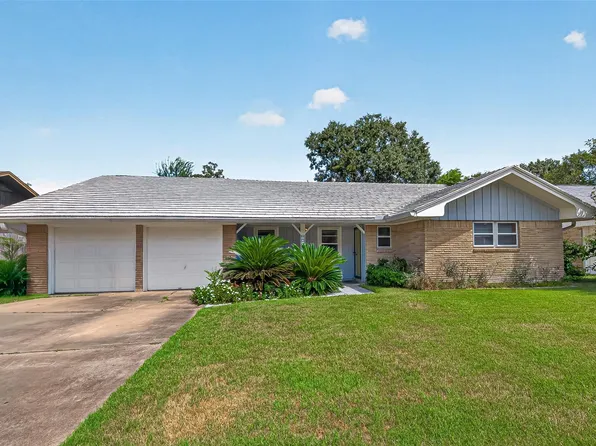 10418 Hazelhurst Dr, Houston, TX 77043