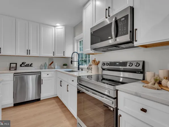 5485 Solomons Island Rd, Lothian, MD 20711