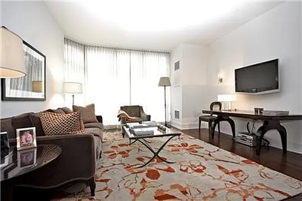 Rented by Living New York | media 32