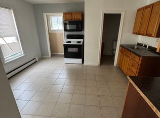 302 Stillman St FLOOR 2, Bridgeport, CT 06608