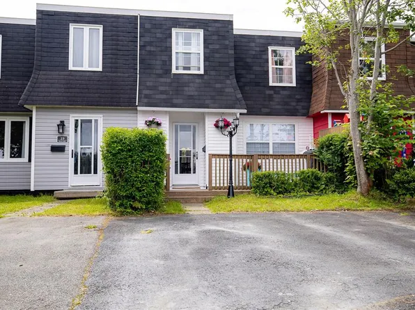 21 Bragg Crescent, Mount Pearl, NL A1N2N7