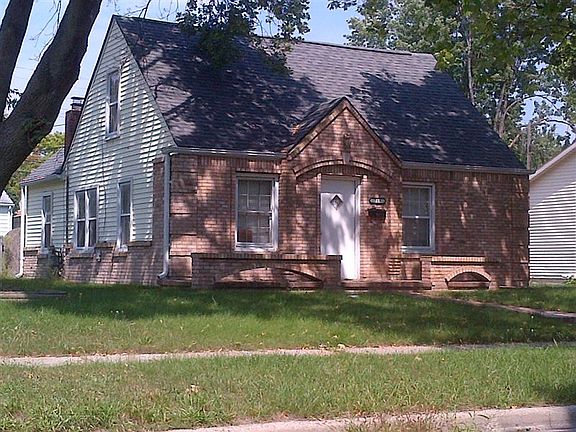 Pontiac-20120824-00033