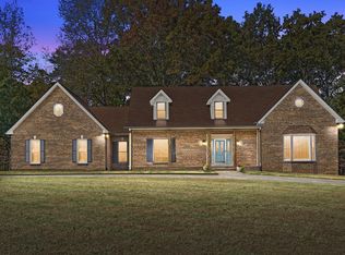 2913 Winn Mor Dr, Clarksville, TN 37043