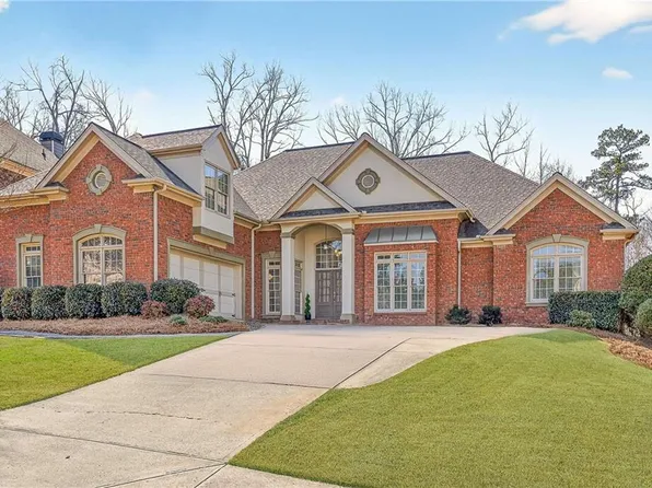 2815 Ivy Brook Ln, Buford, GA 30519