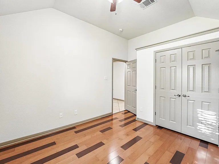 10028 Lisi Anne Dr — Photo 24