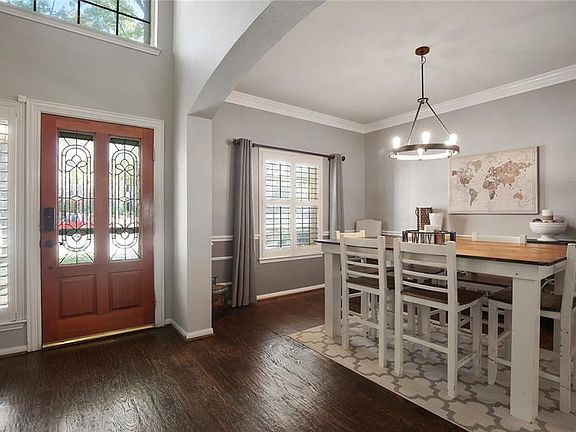 4th image of 7617 Parkbrook Dr