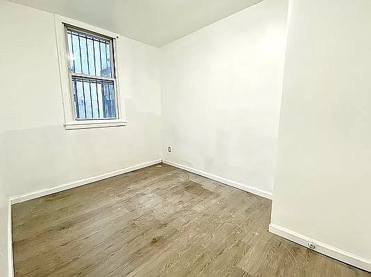 2nd image of 7121 20th Ave #2