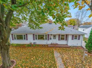 221 S Matthew St, Kimberly, WI 54136