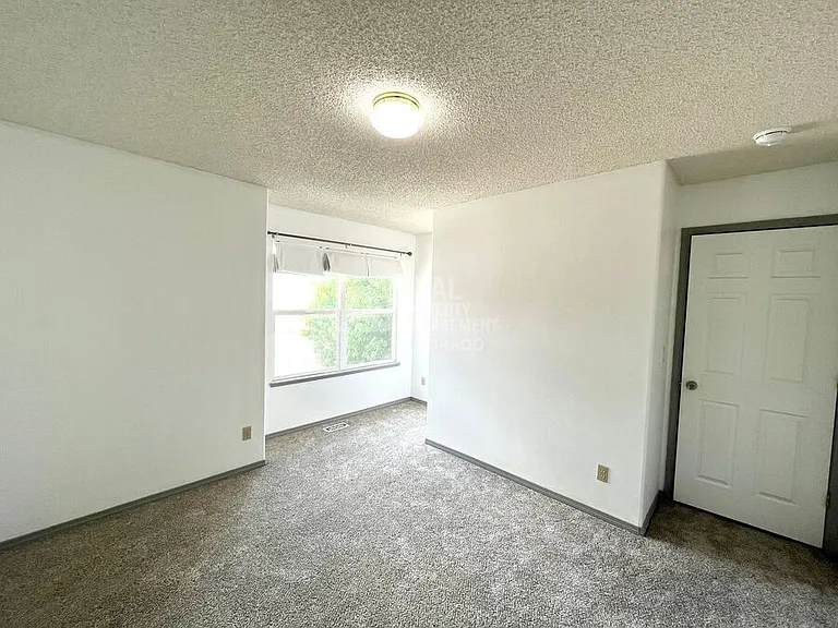8120 Postrock Dr — Photo 6