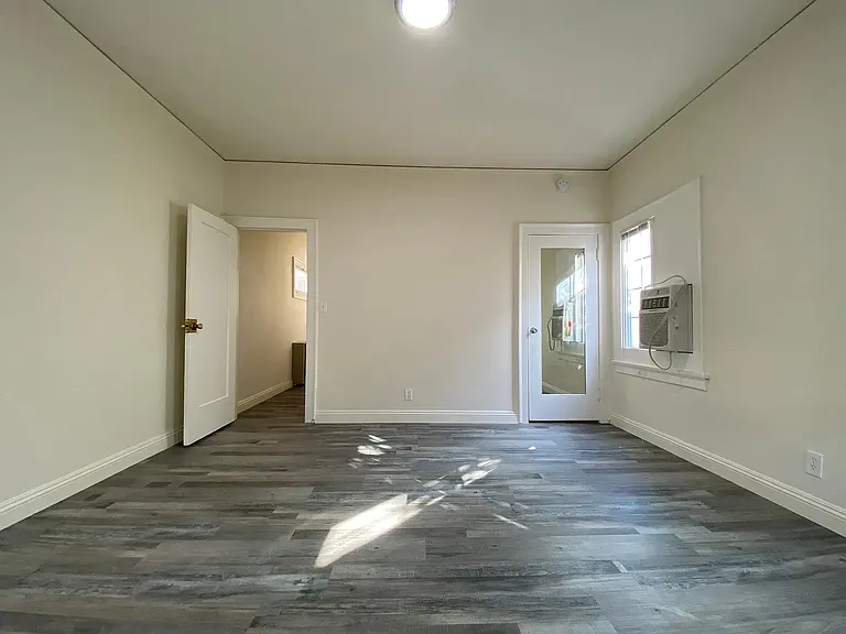 133 S Saint Andrews Pl #3 — Photo 13
