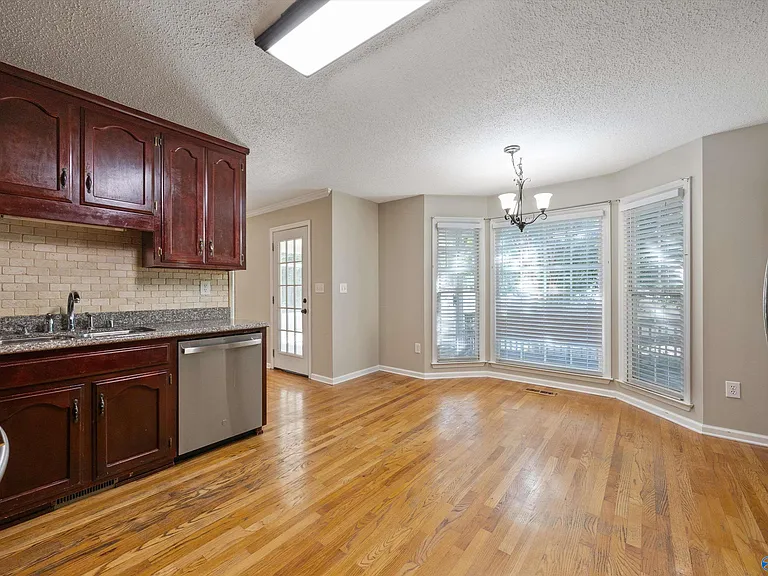 115 Medicine Bend Ct — Photo 7
