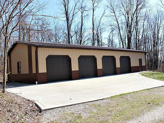 2nd image of 4984 Township Road 122 NW