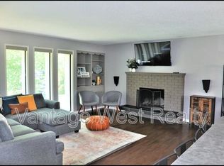 4279 Lakeshore Rd, Kelowna, BC V1W1W2