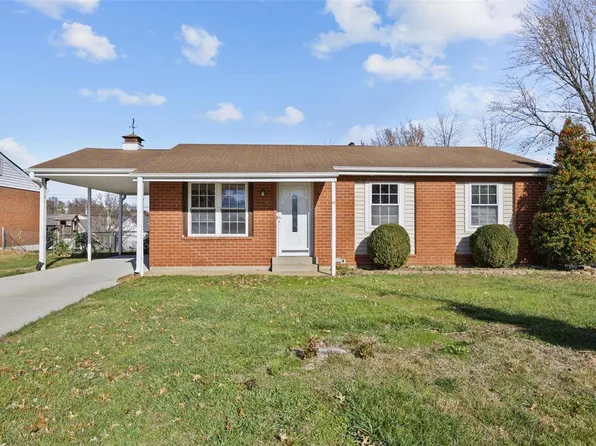 4451 Brooktop Ln, Saint Louis, MO 63128