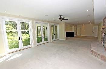 5th image of 13 Holiday Ln