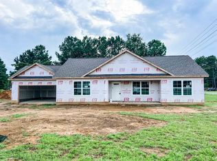 885 E H St, Erwin, NC 28339