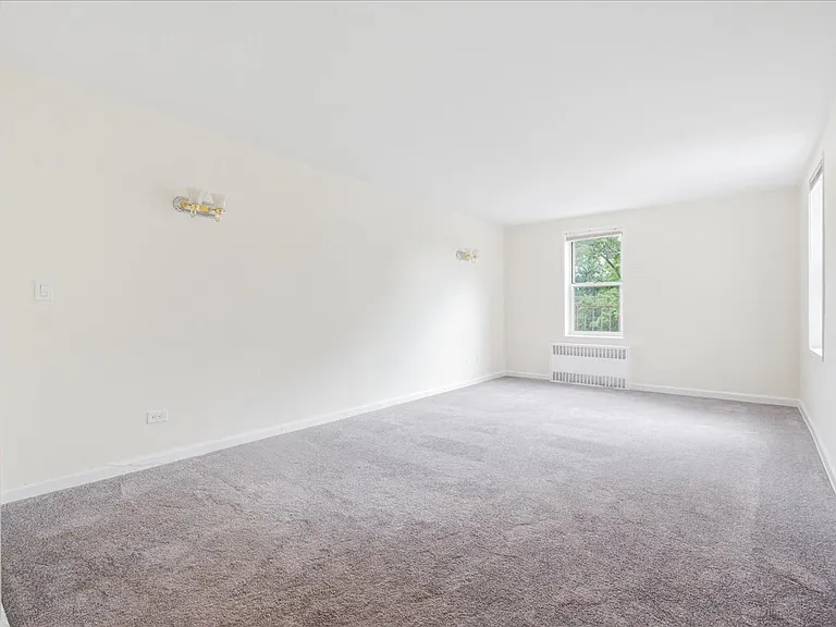 82-40 Austin St #6B — Photo 8