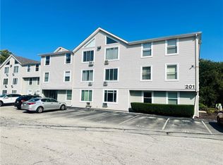 201 Woodlawn Ave APT 205, North Providence, RI 02904