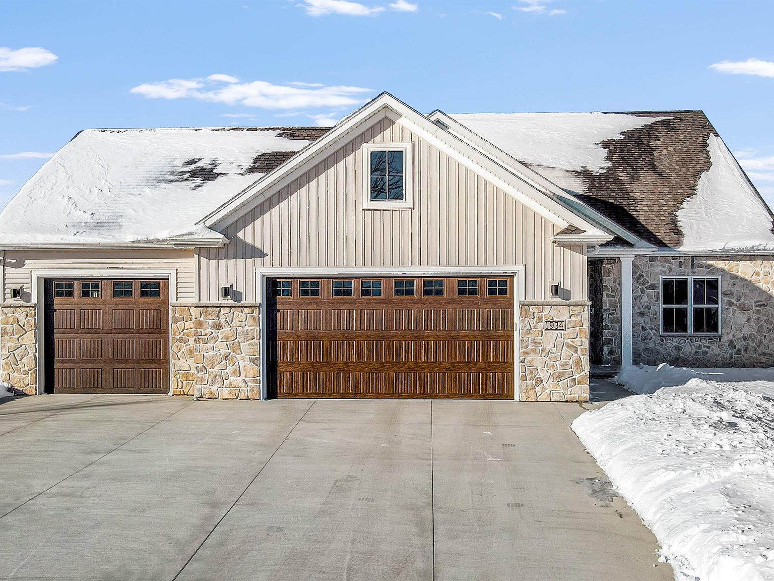 1934 Big Bend Dr, Neenah, WI 54956 Zillow