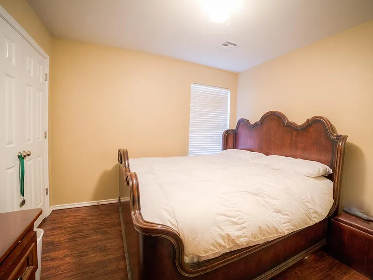 18104 Calle Way — Photo 15