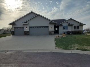 116 La Costa Ct, Mankato, MN 56001