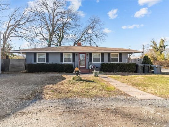341 Algonquin Rd, Hampton, VA 23661