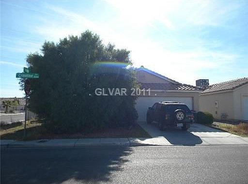 2nd image of 5541 Crinoline Ave