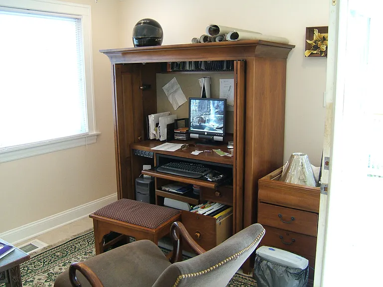 2930 N Melvina Ave — Photo 23