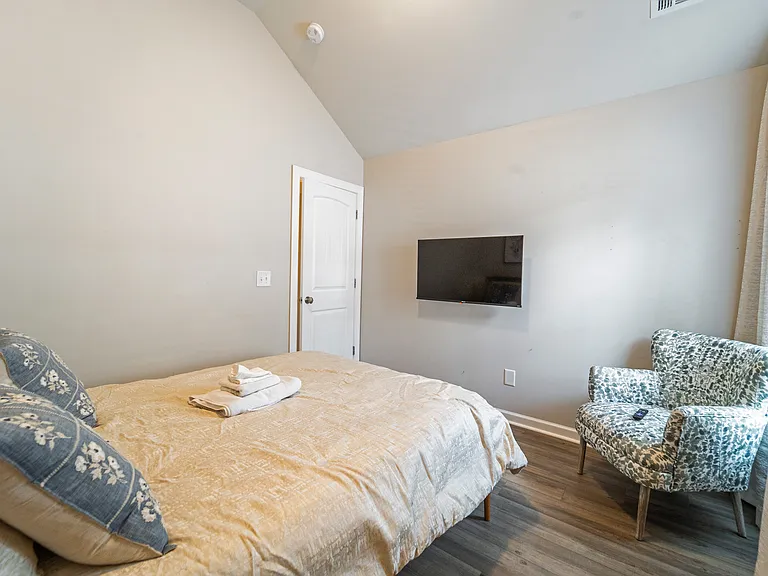231 Claudia Dr — Photo 28