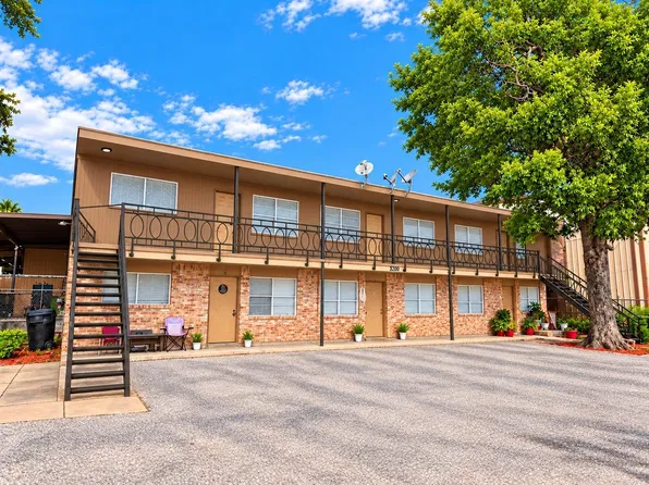 5200 Michaux St APT 6, Houston, TX 77009