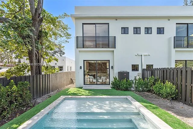 4715 NE Miami Ave #2 — Photo 2