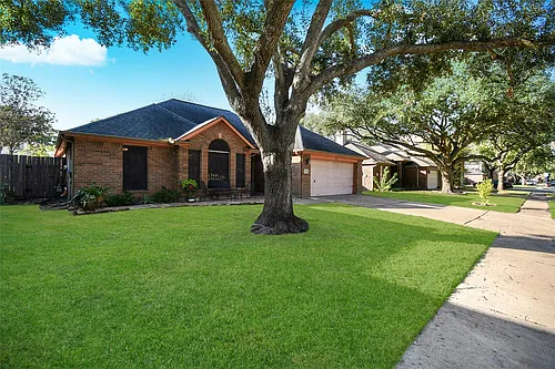 1419 Hudgens Ave Photo 1