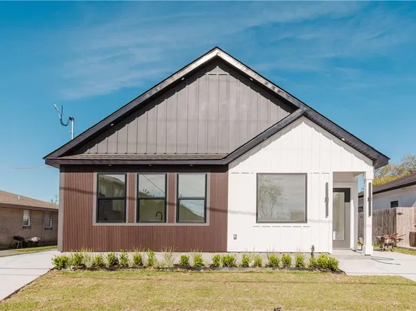 3410 Montesquieu St, Chalmette, LA 70043