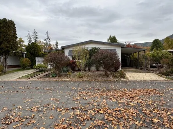 515 E Main St Unit 17, Rogue River, OR 97537