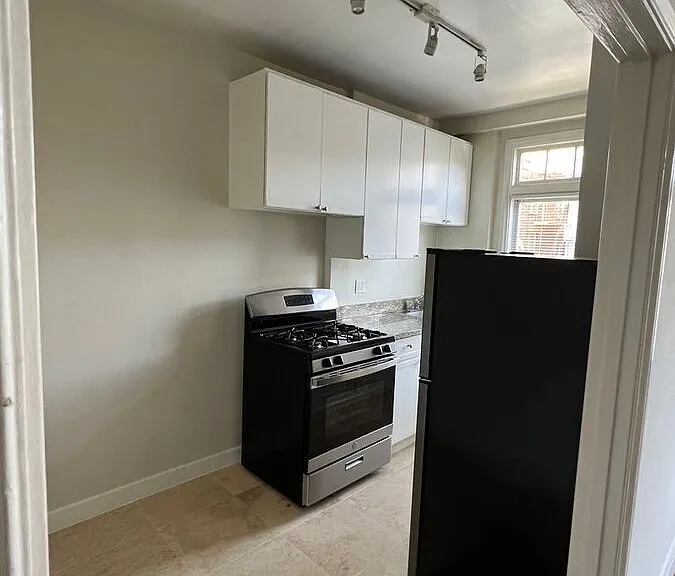 625 Leavenworth Street — Photo 8