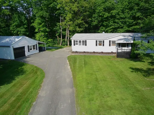 7 Pond Road, Abbot, ME 04406
