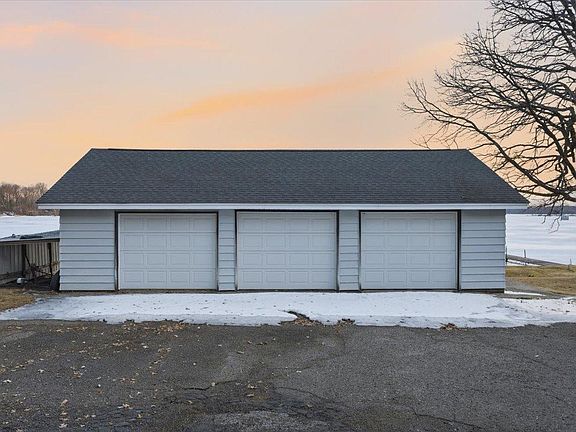 5th image of 21492 Big Lake Rd