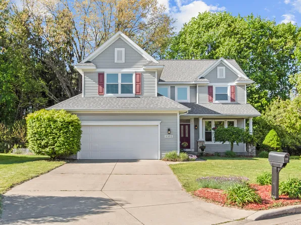 3382 Hampstead Ct, Portage, MI 49024
