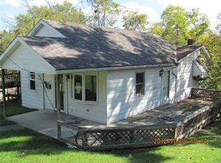 215 Hodgson Ave, Houston, PA