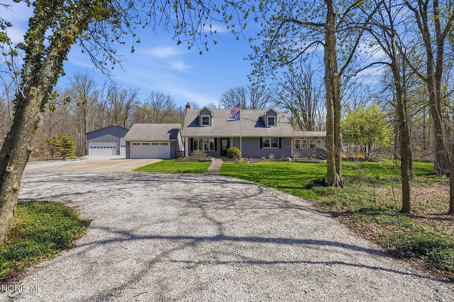 6885 Township Road 215 photo 1