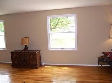 3rd image of 5940 Oak Park Dr