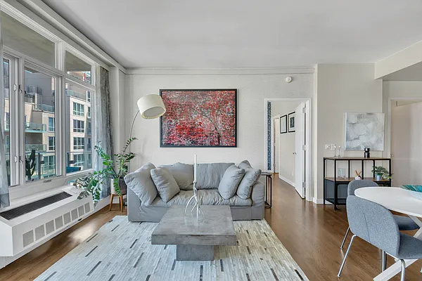 Sold by Compass | media 17