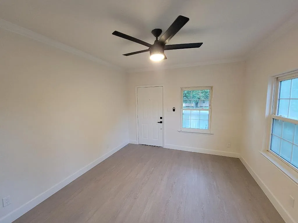 2 bed, 1.0 bath, 792 sqft, $1,400 — Photo 2